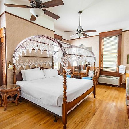 Classic King With Balcony At Curry Mansion Key West Ngoại thất bức ảnh