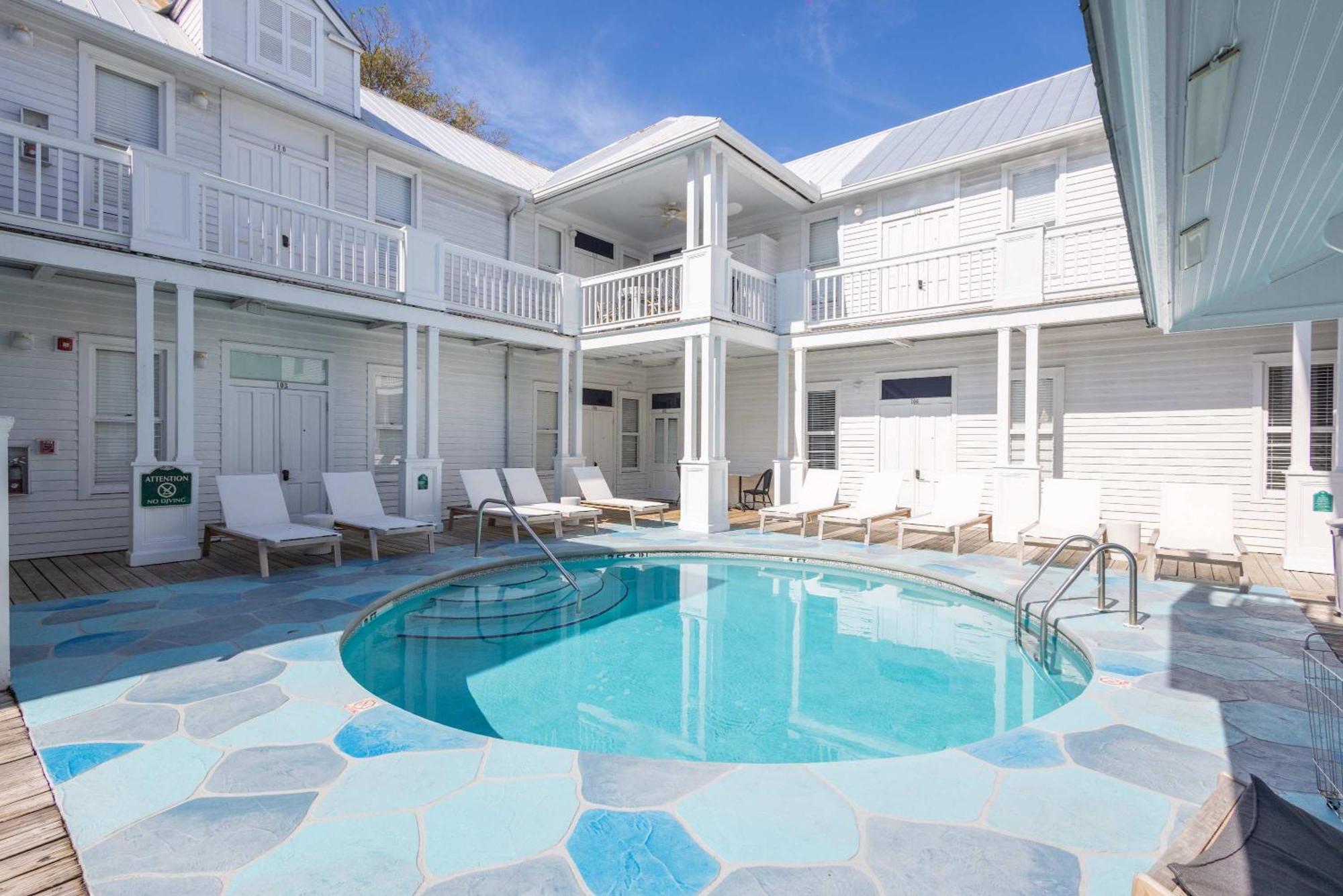 Classic King With Balcony At Curry Mansion Key West Ngoại thất bức ảnh