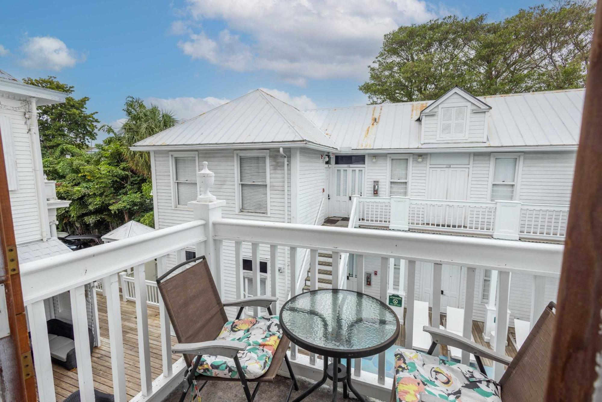 Classic King With Balcony At Curry Mansion Key West Ngoại thất bức ảnh